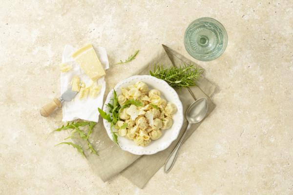 bio-verde Frische Dinkel Saccottini mit Burrata und Spinat