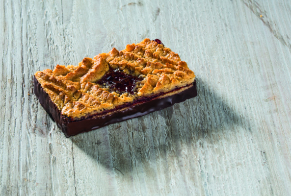 Rosengarten Kirsch-Marzipan-Schnitte
